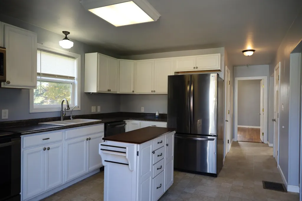 638 Main Road Eddington ME 04428