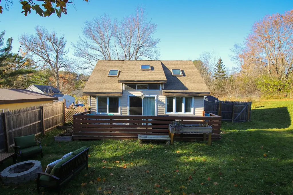 40 Coldbrook Road Hampden ME 04444