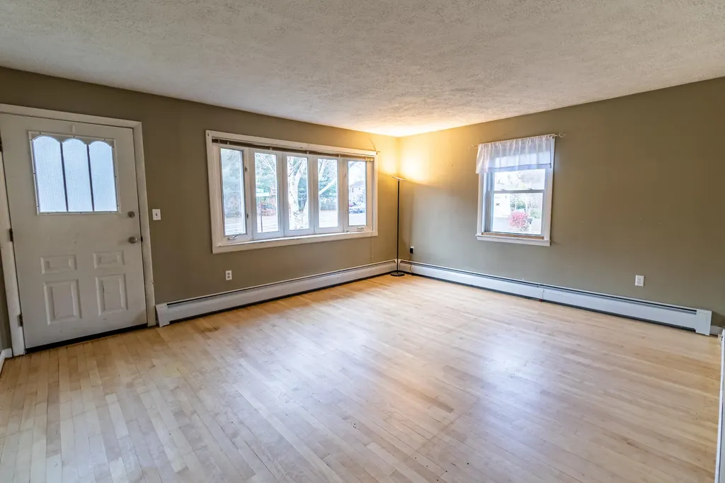 245 Pond Road Lewiston ME 04240