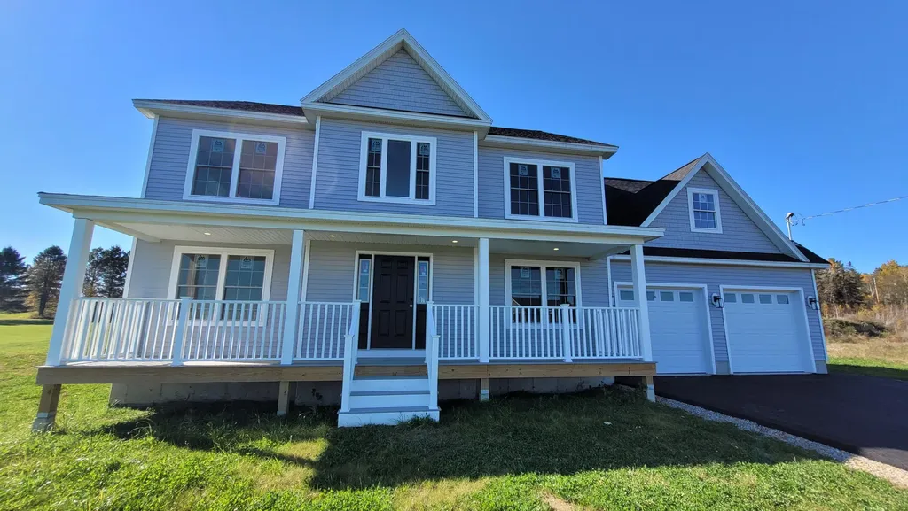 18 Boxwood Lane Hermon ME 04401