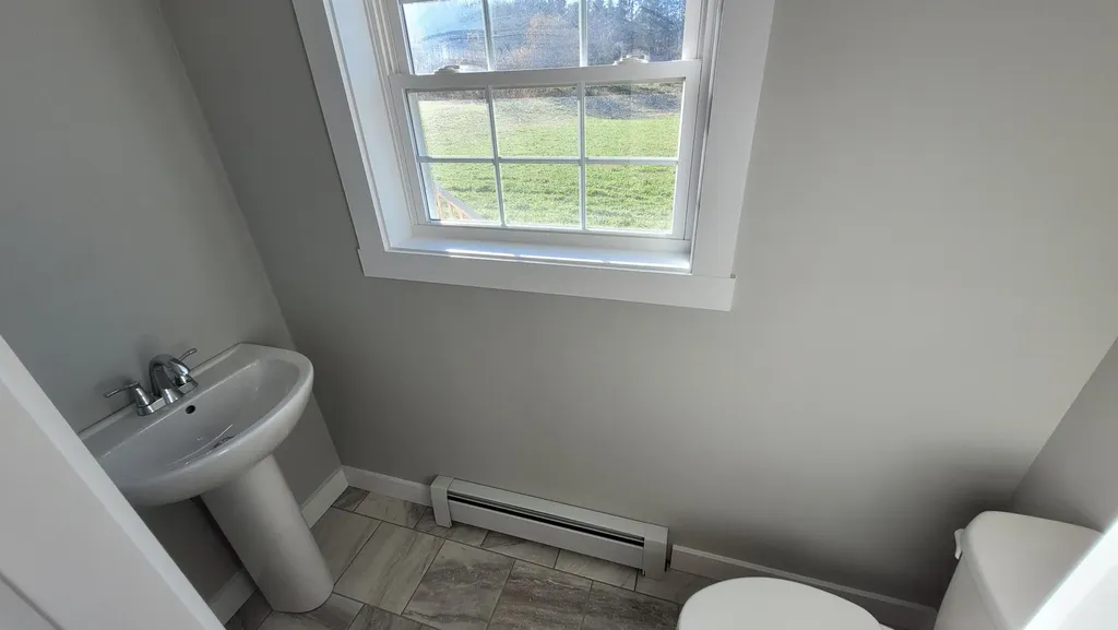 18 Boxwood Lane Hermon ME 04401