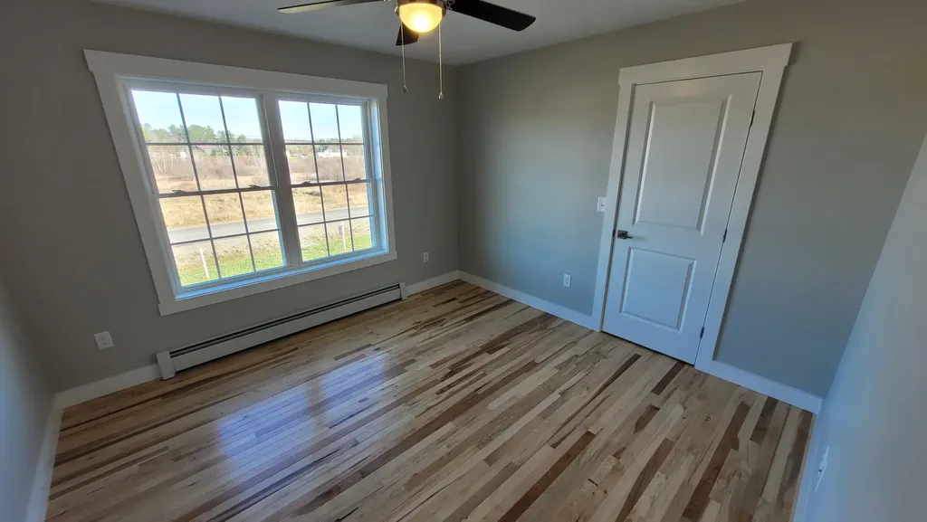 18 Boxwood Lane Hermon ME 04401