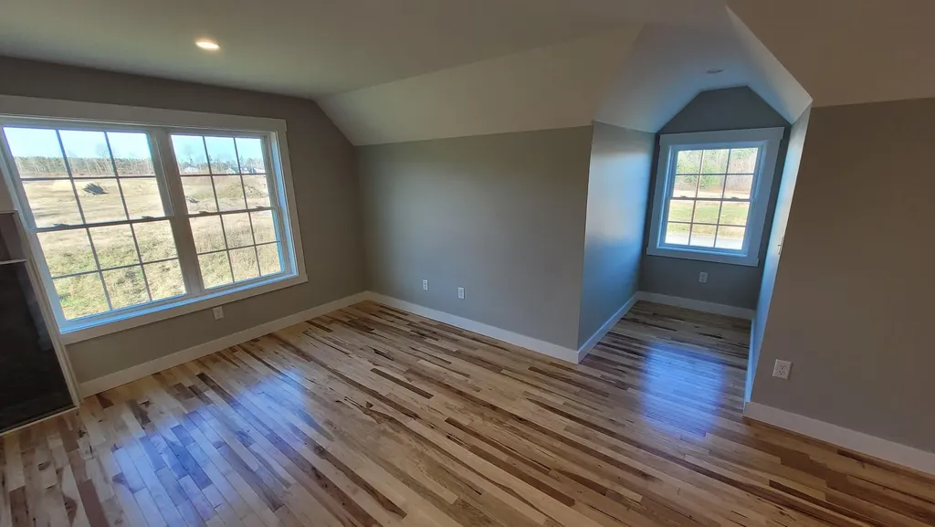 18 Boxwood Lane Hermon ME 04401