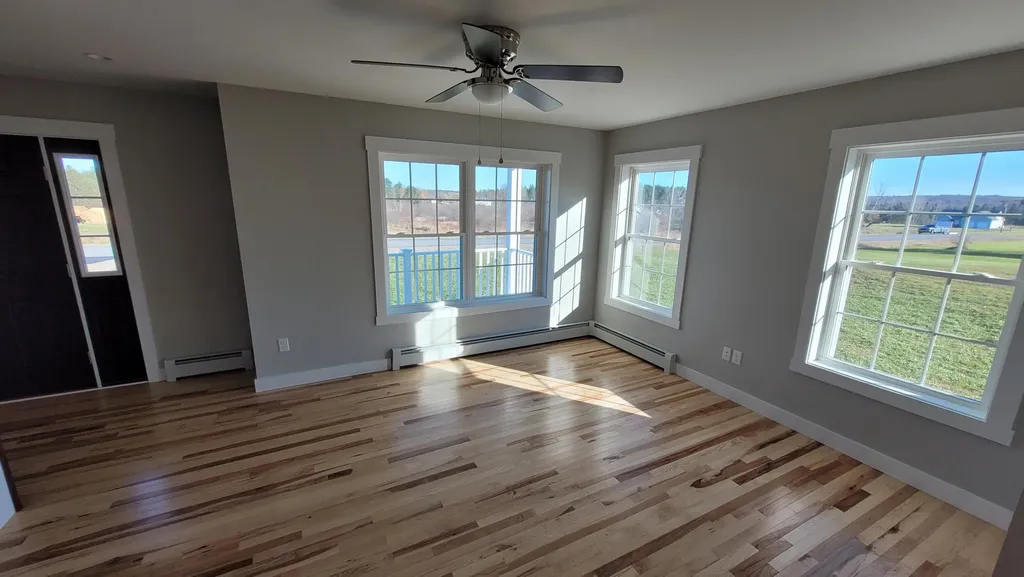 18 Boxwood Lane Hermon ME 04401