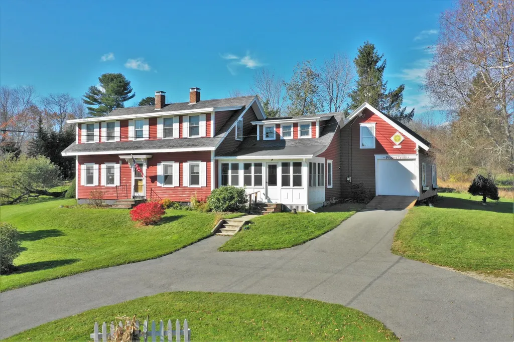 111 W Main Street Searsport ME 04974