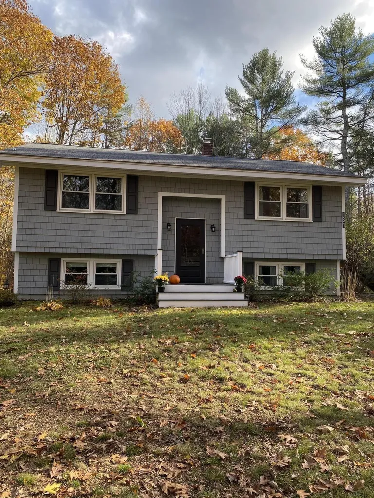131 Leighton Road Pownal ME 04069
