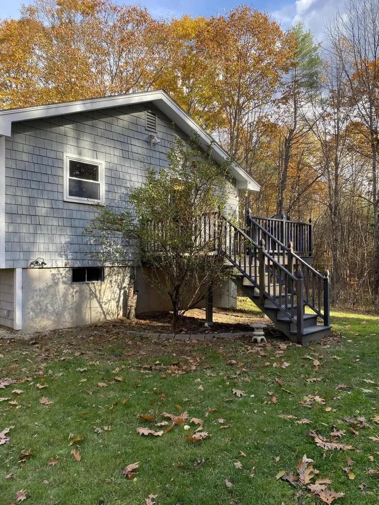 131 Leighton Road Pownal ME 04069
