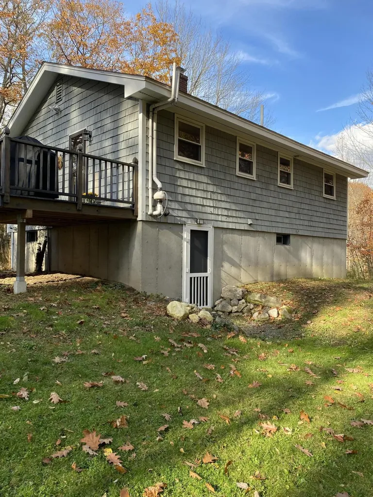 131 Leighton Road Pownal ME 04069