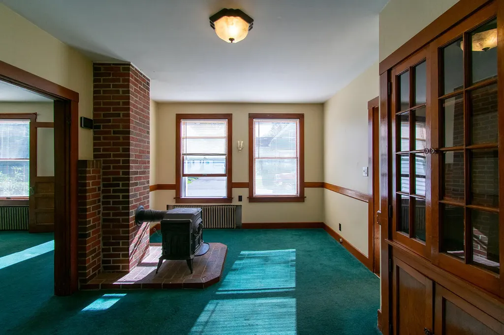 52 Crescent Street Rockland ME 04841