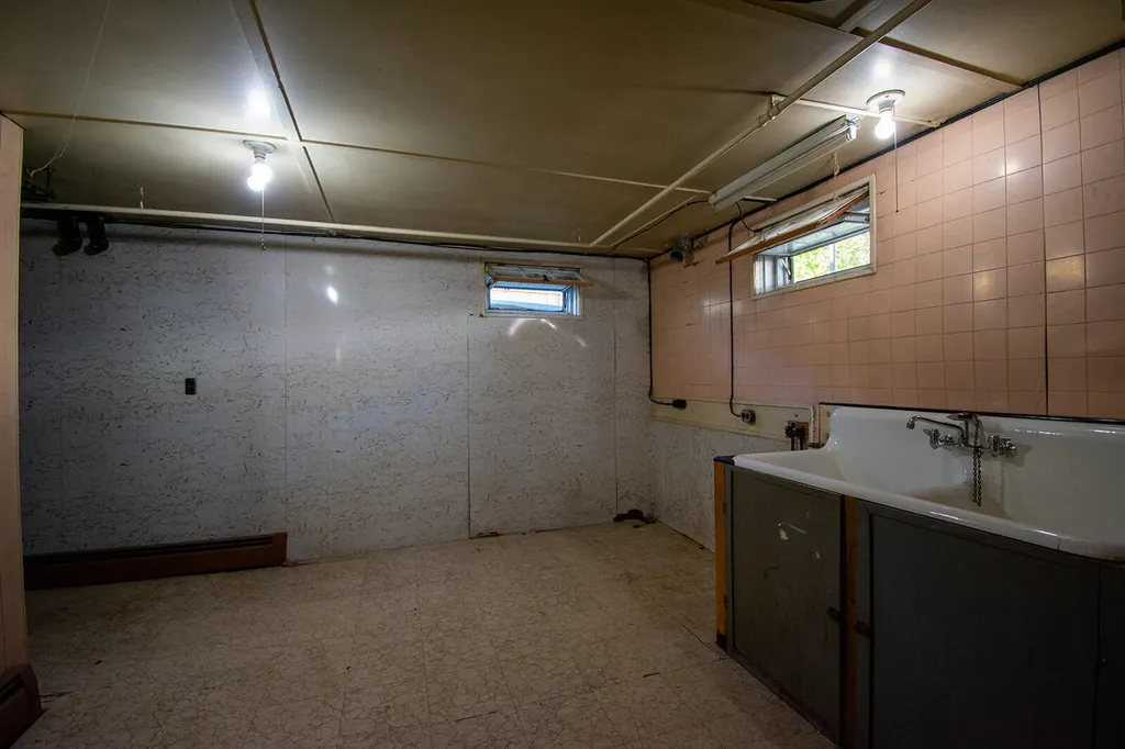 52 Crescent Street Rockland ME 04841