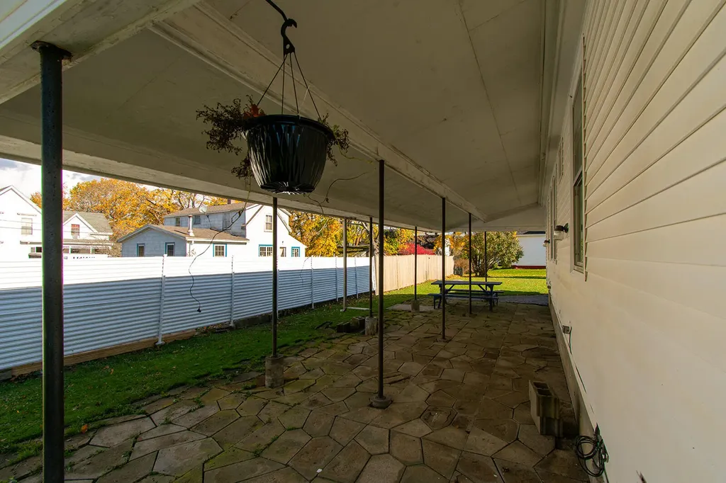 52 Crescent Street Rockland ME 04841