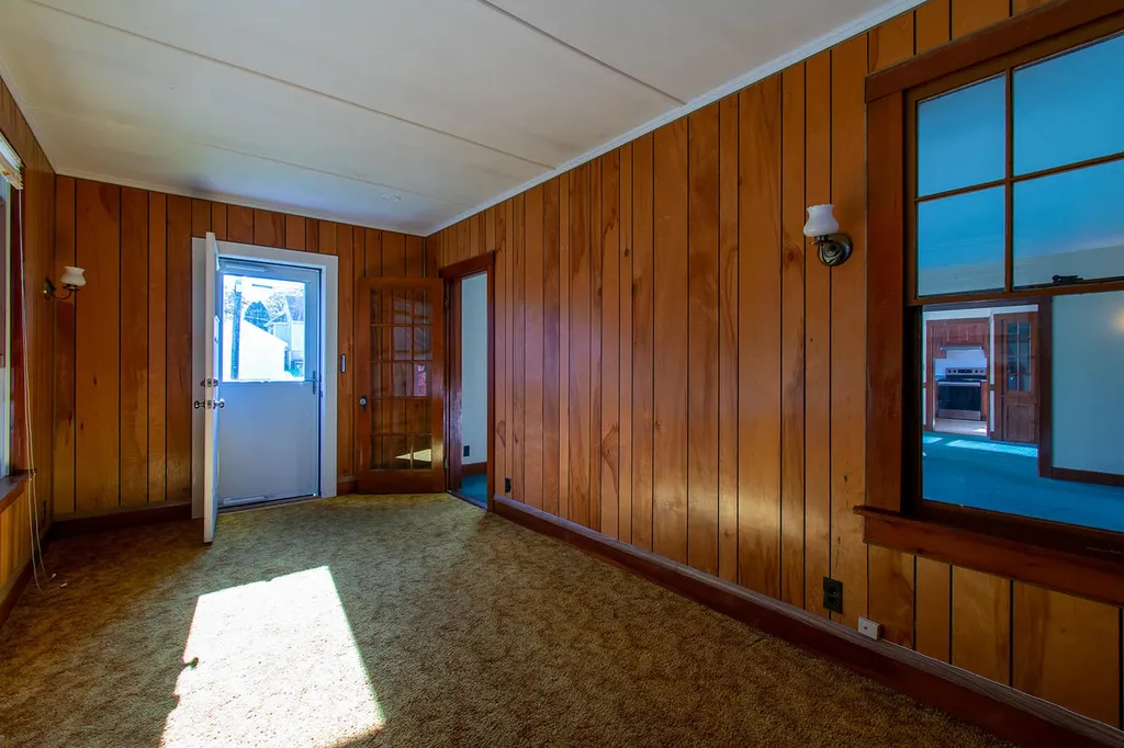 52 Crescent Street Rockland ME 04841