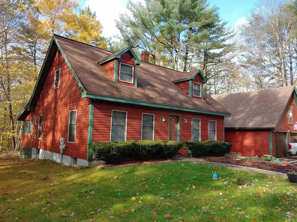 12 Evergreen Drive Bucksport ME 04416
