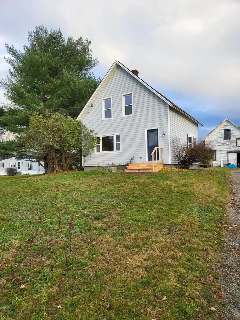 169 Mutton Lane Clinton ME 04927