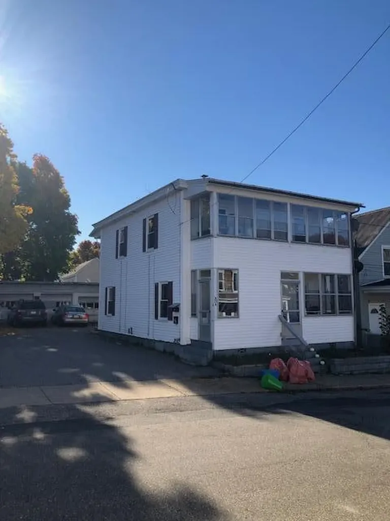 29 Thompson Street Sanford ME 04073