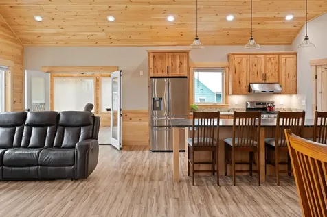10 Four Seasons Lane Windham ME 04062