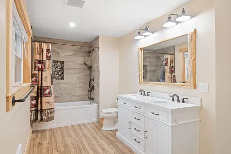 10 Four Seasons Lane Windham ME 04062