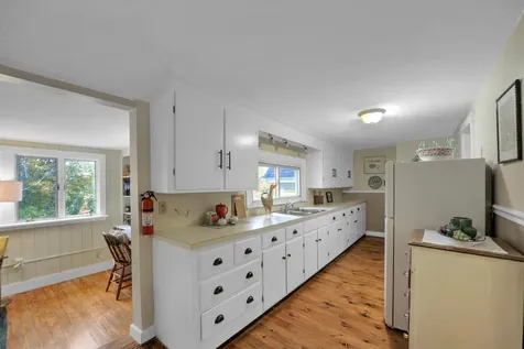 51 Bridge Street Topsham ME 04086