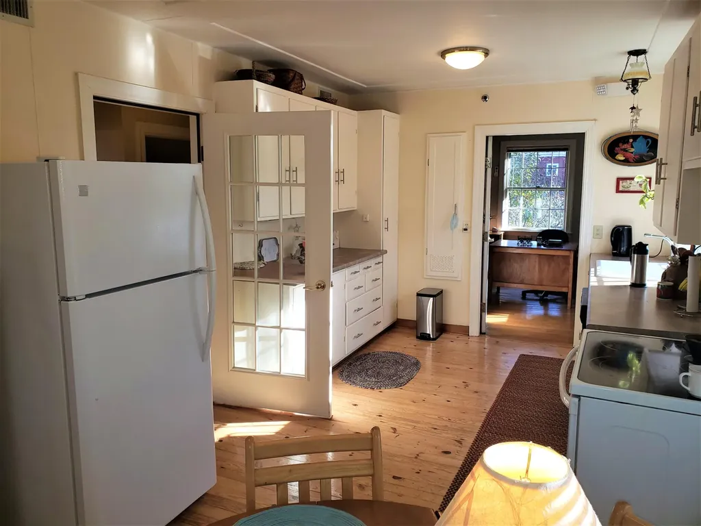 219 High Street Farmington ME 04938
