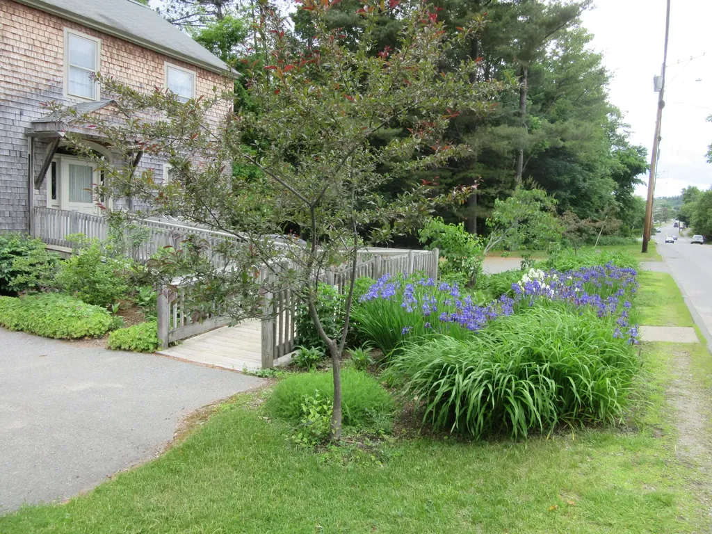 219 High Street Farmington ME 04938