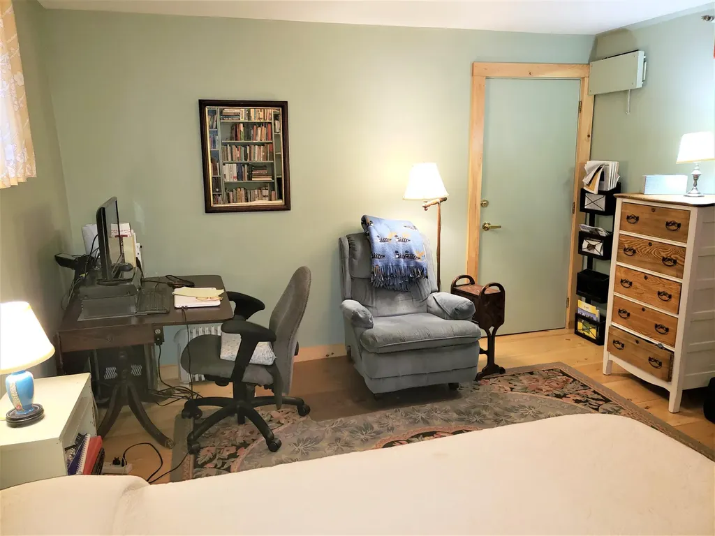 219 High Street Farmington ME 04938