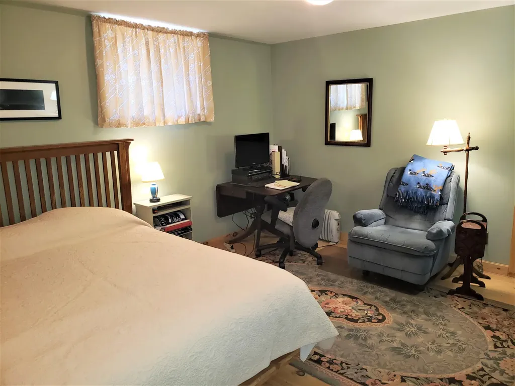 219 High Street Farmington ME 04938