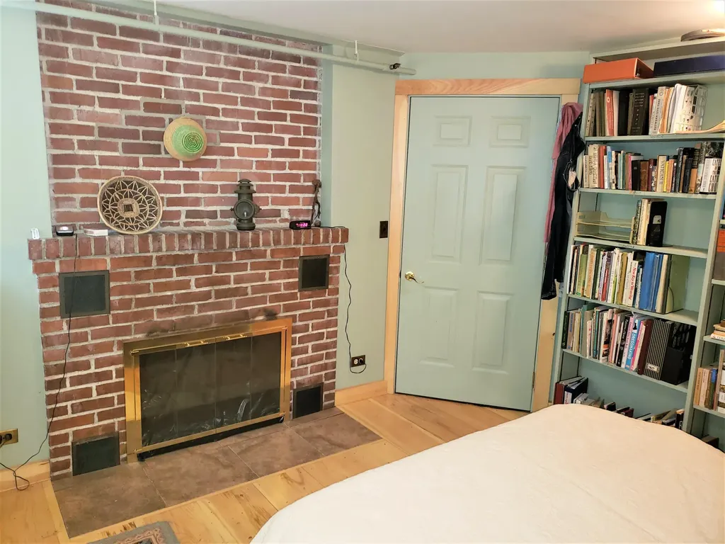 219 High Street Farmington ME 04938
