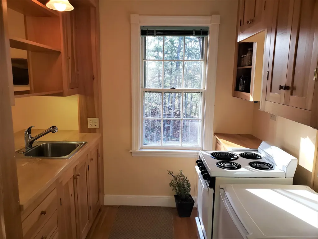 219 High Street Farmington ME 04938