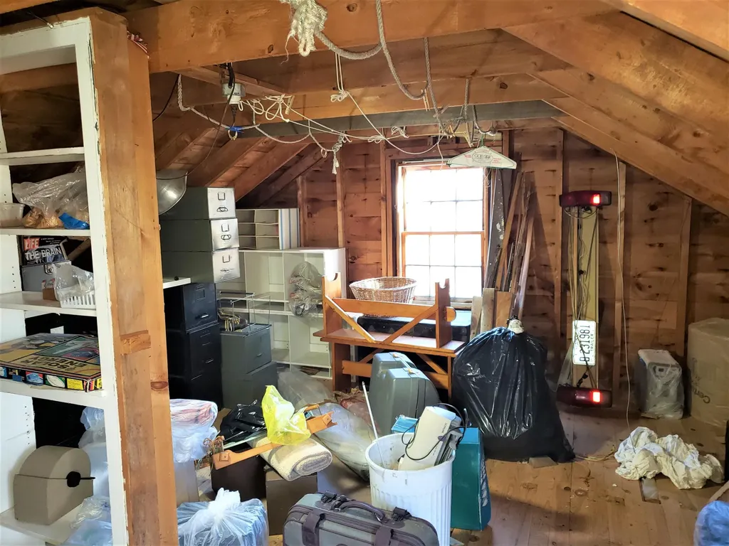 219 High Street Farmington ME 04938