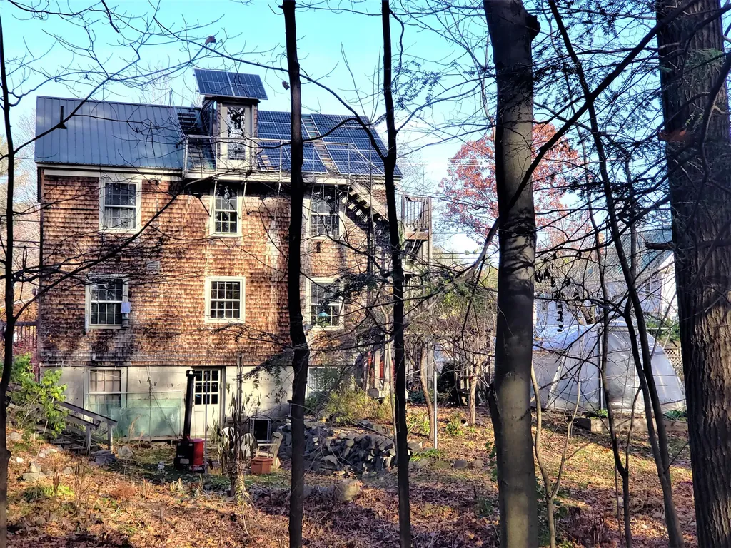 219 High Street Farmington ME 04938