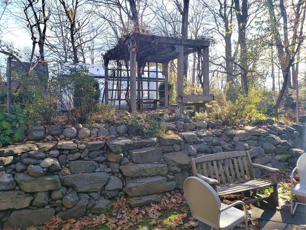 219 High Street Farmington ME 04938