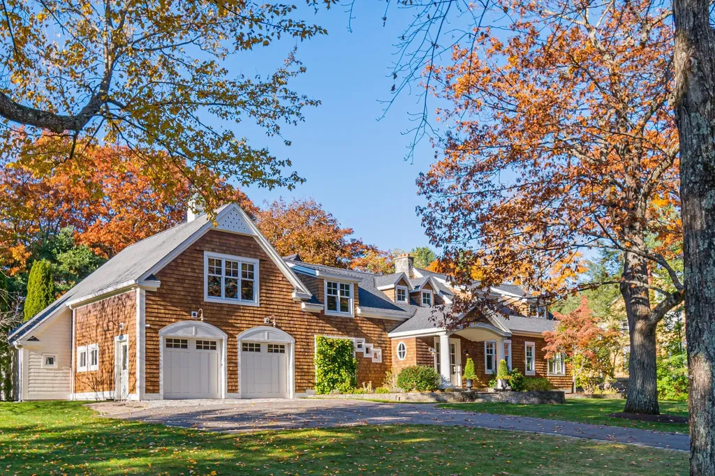 324 Foreside Road Falmouth ME 04105