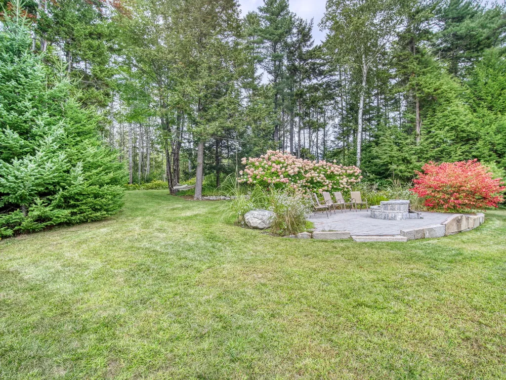 49 Fiddlehead Lane Freeport ME 04032
