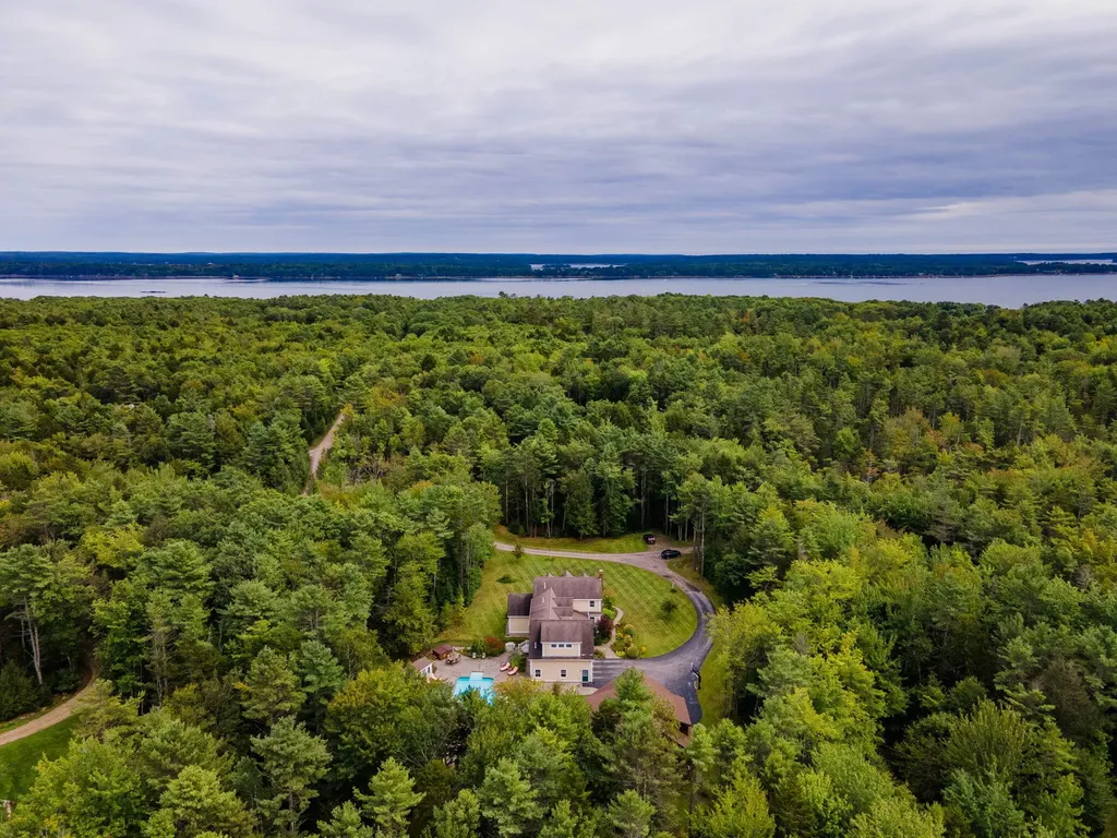 49 Fiddlehead Lane Freeport ME 04032