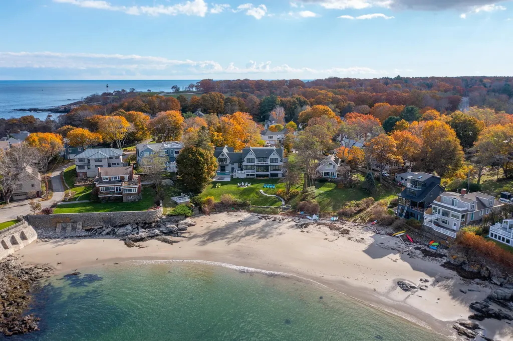 18 Cottage Lane Cape Elizabeth ME 04107