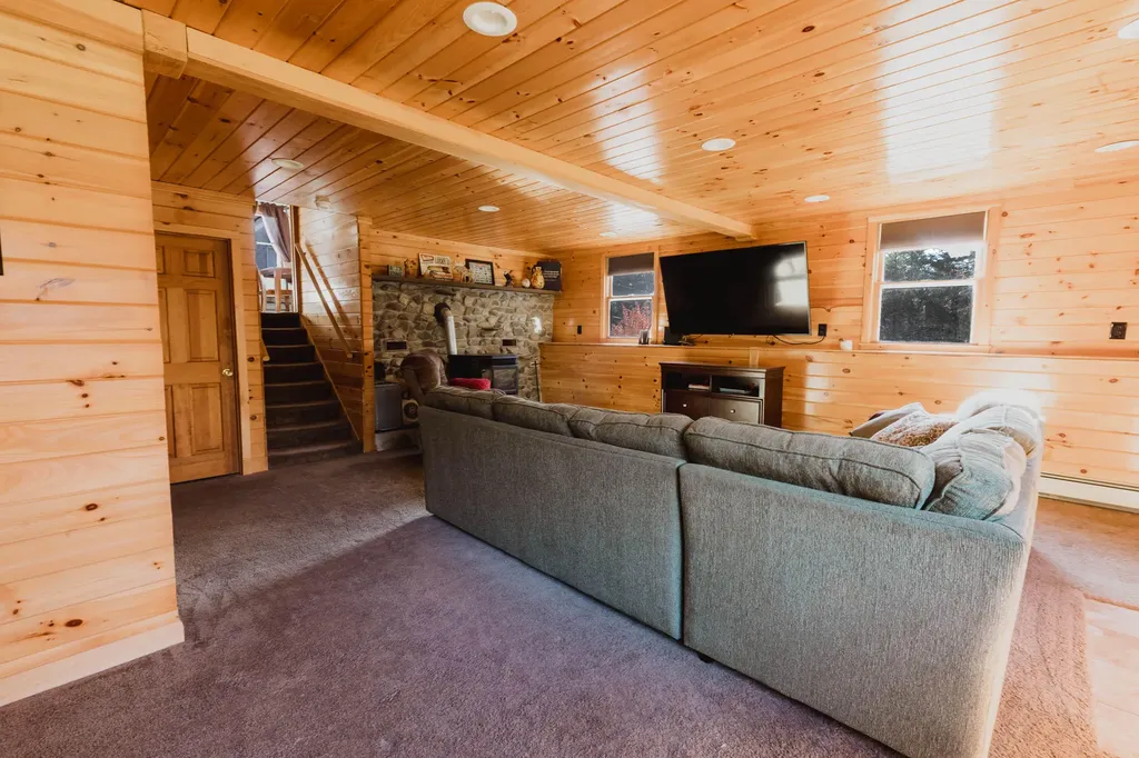 252 Hoxie Hill Road Orrington ME 04474