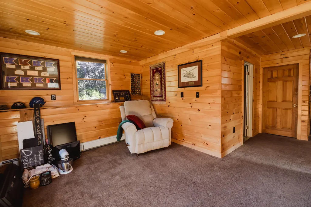 252 Hoxie Hill Road Orrington ME 04474
