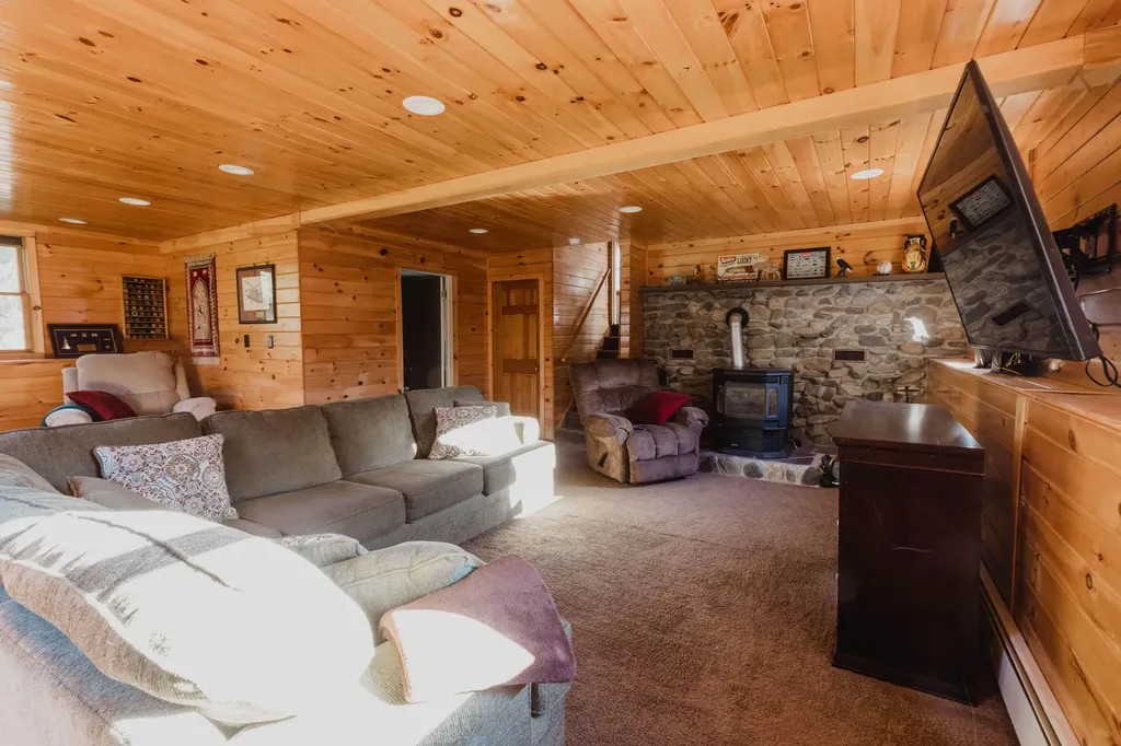 252 Hoxie Hill Road Orrington ME 04474