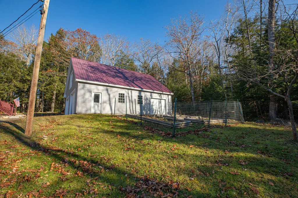 252 Hoxie Hill Road Orrington ME 04474