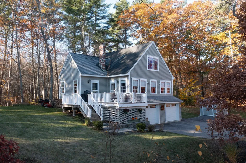 25 Clairmont Road Windham ME 04062