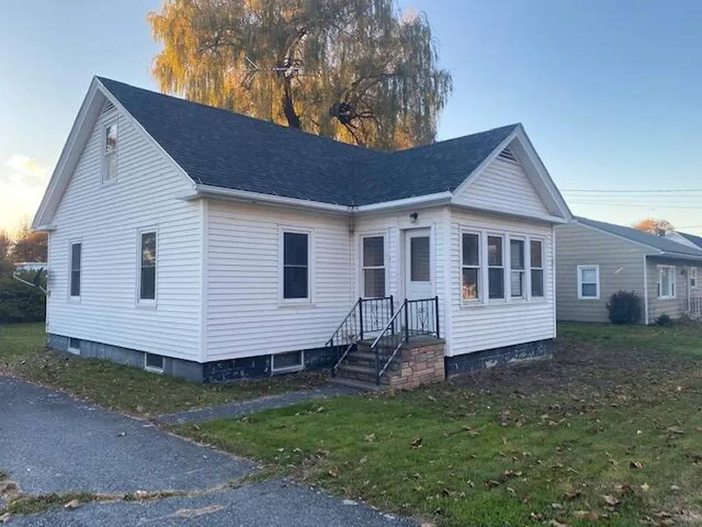 214 Northern Avenue Augusta ME 04330