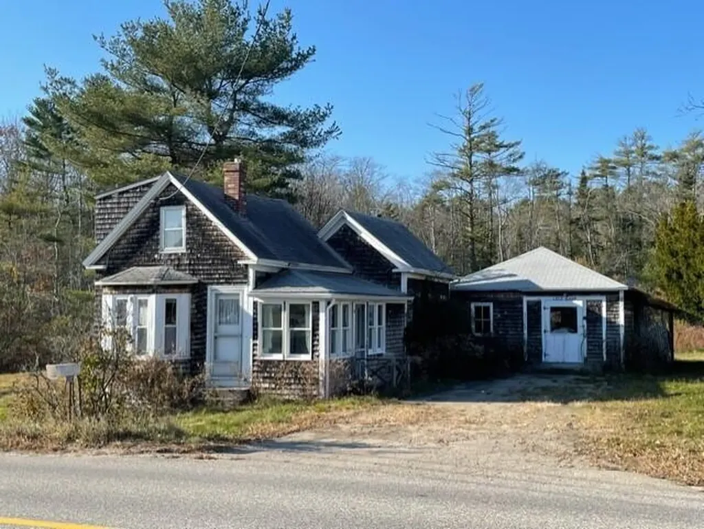 18 Arundel Road Arundel ME 04046