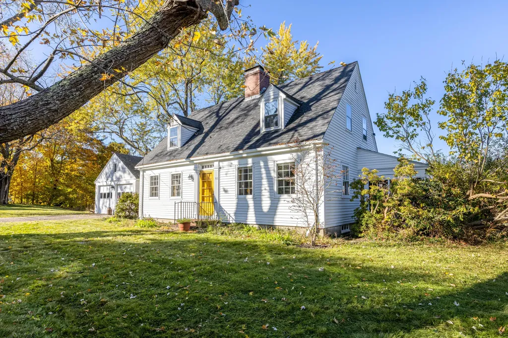 51 Garrison Street Portland ME 04102