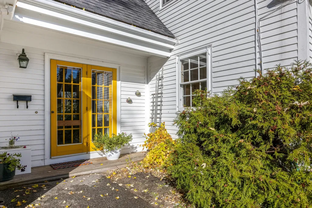 51 Garrison Street Portland ME 04102