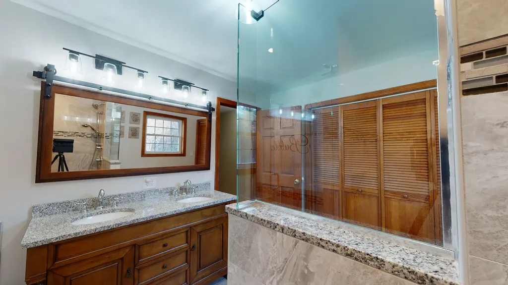 210 Marston Hill Road Minot ME 04258