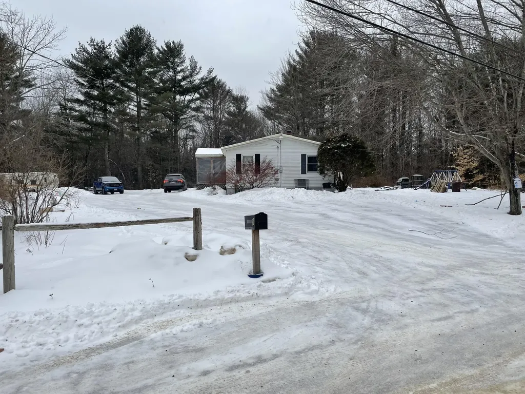9 Ellingwood Road West Paris ME 04289