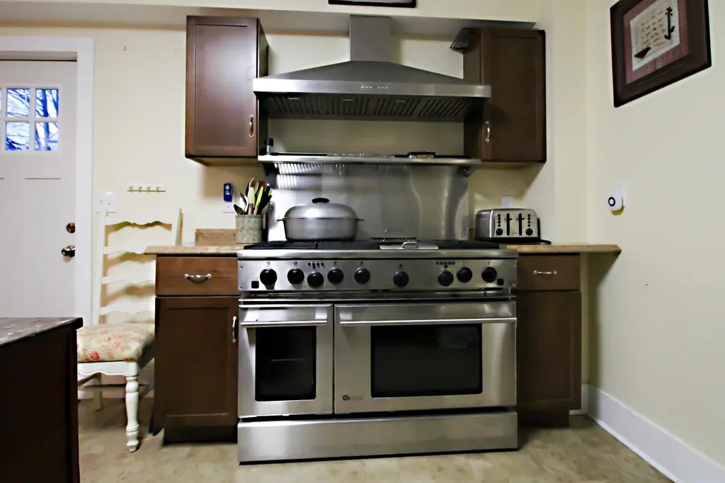 48 Elm Street Bangor ME 04401