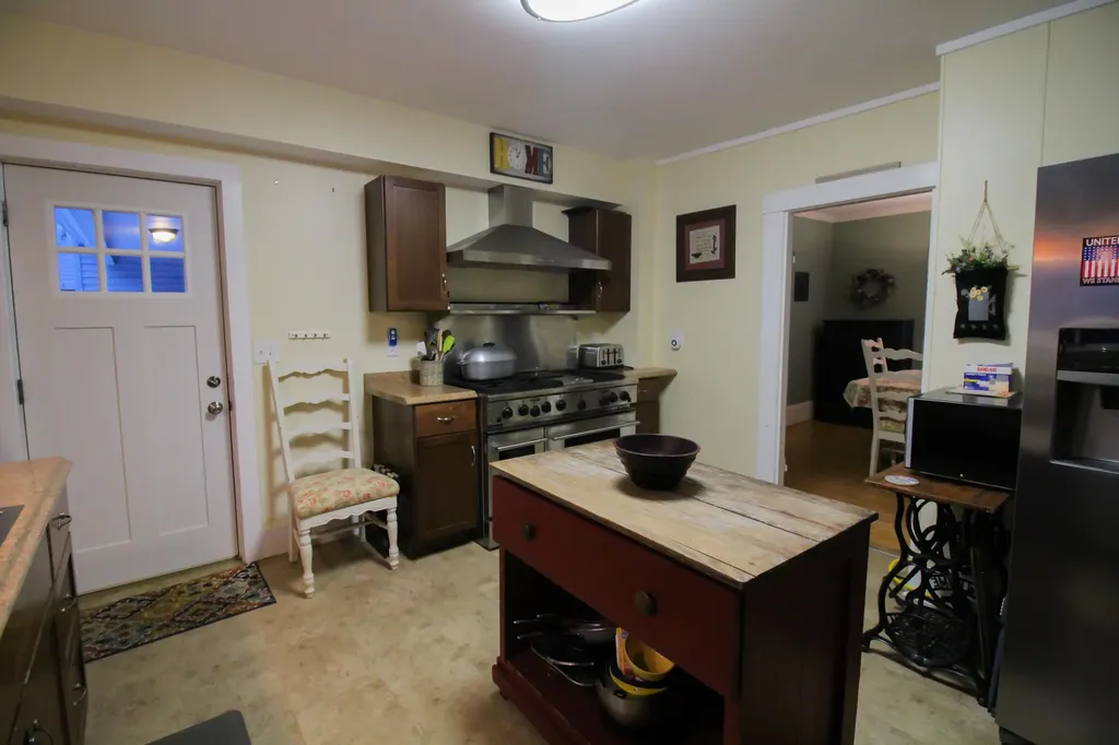 48 Elm Street Bangor ME 04401