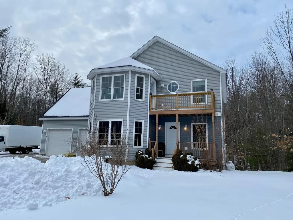 26 Hansen Way Gorham ME 04038