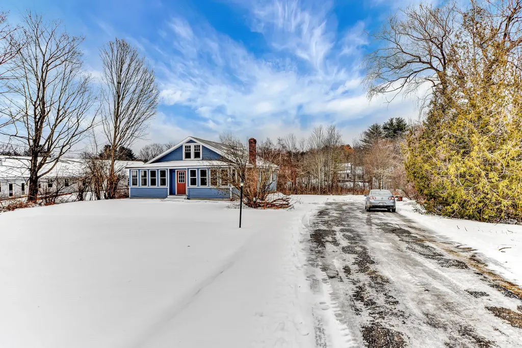 286 Brunswick Avenue Gardiner ME 04345